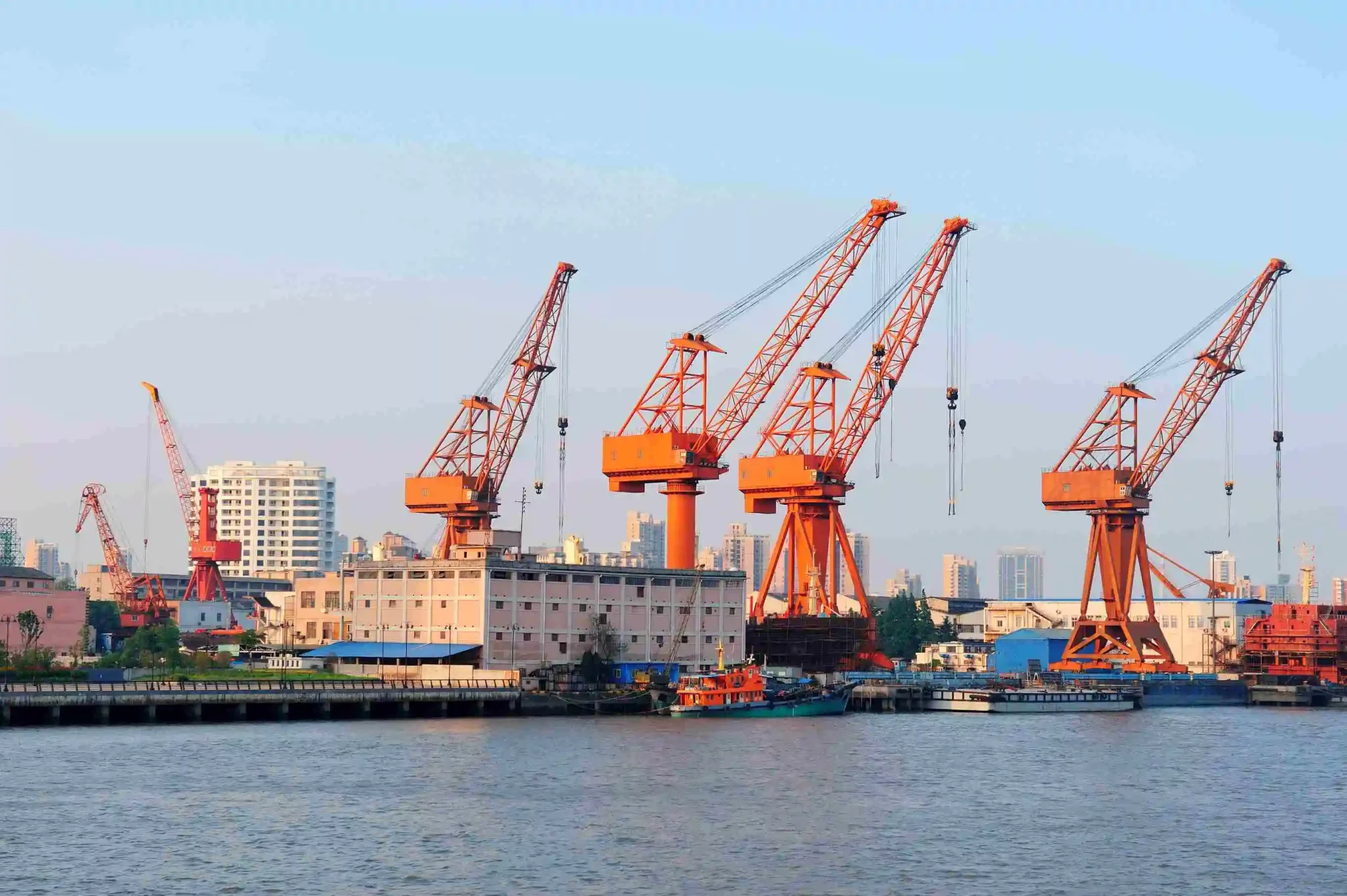 Application-of-USFULL-Variable-Frequency-Drive-in-gantry-crane-1