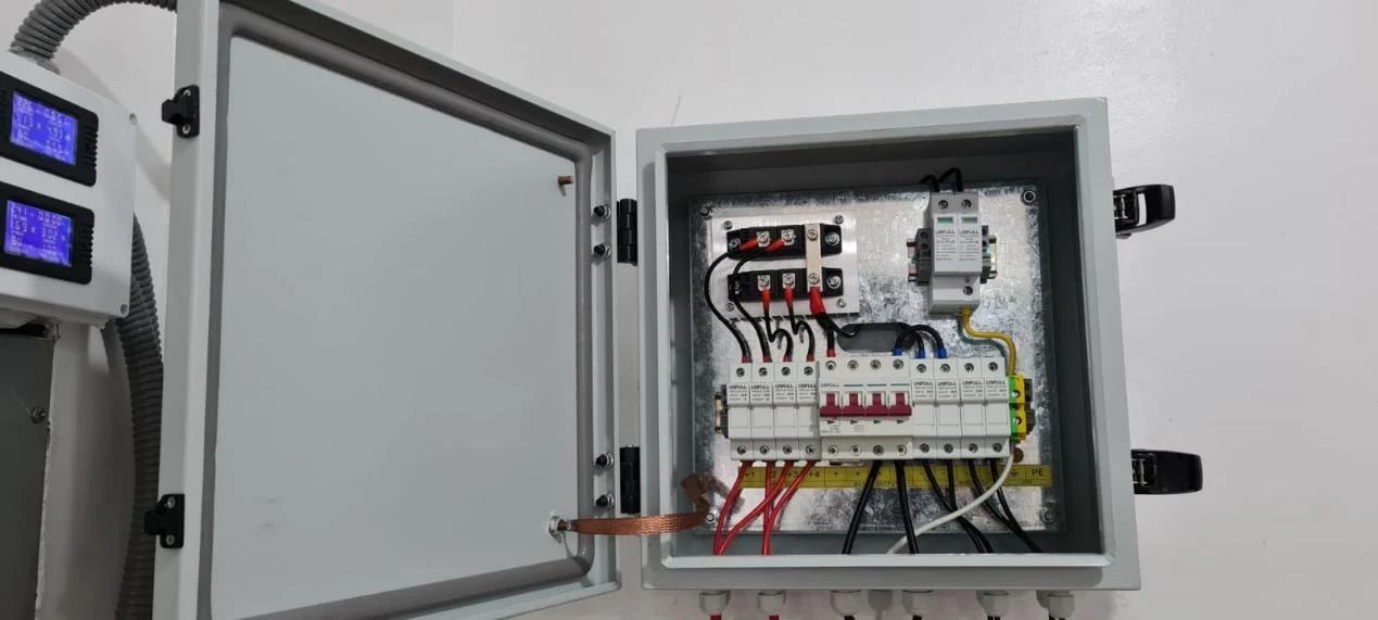 How to Choose a PV Combiner Box-6_webp